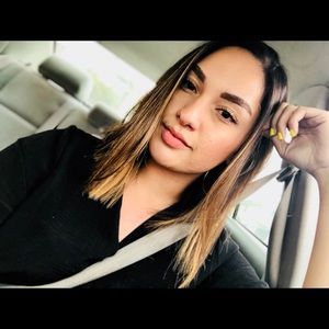 Meet your Posher, Deborah